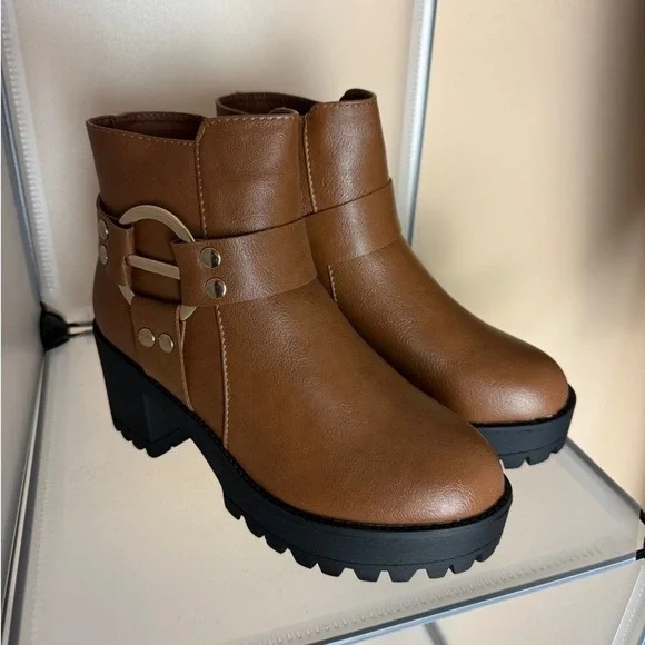 Forever Link Women's Brown Chunky Heel Combat Ankle Boots Size 6 New - Picture 2 of 7